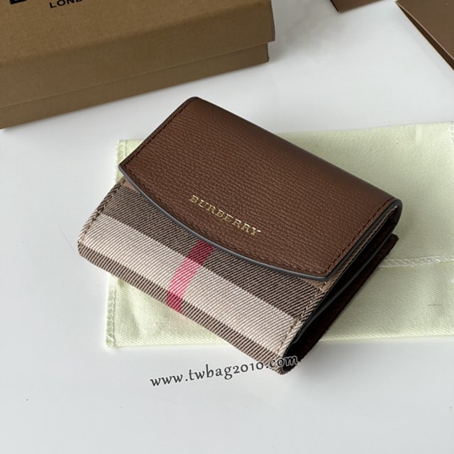 Burberry專門店新款女士短夾錢包 巴寶莉拼色翻蓋短錢包 yxb1450